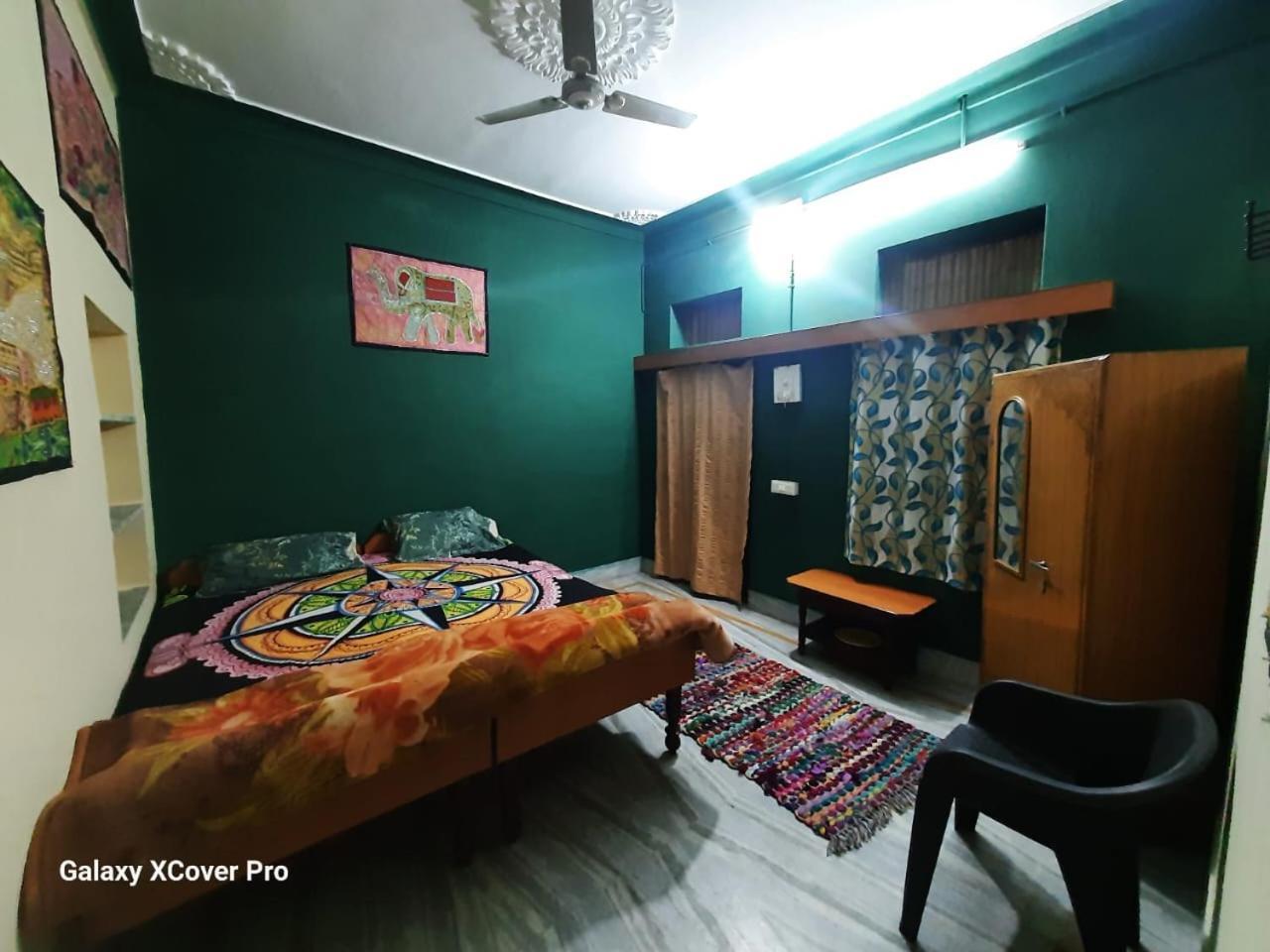Shiva Guest House Puskár Szoba fotó